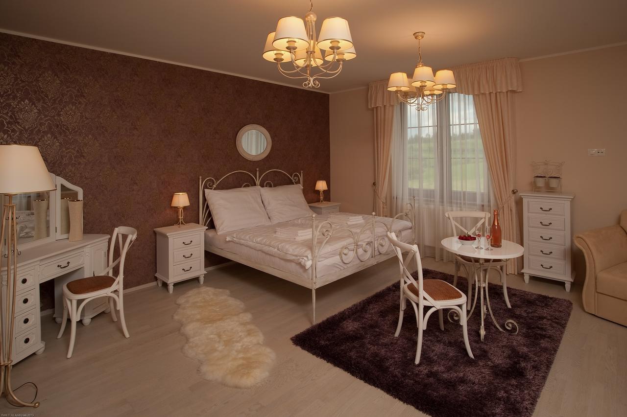 Hotel Plumlov Mostkovice Habitación foto